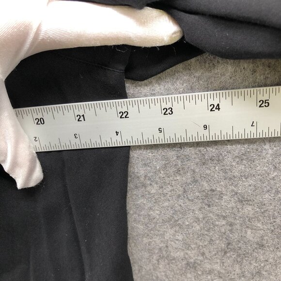 Uniqlo Rayon Blouse Womens L Black Long Sleeve Button Up Lightweight - Picture 7 of 8